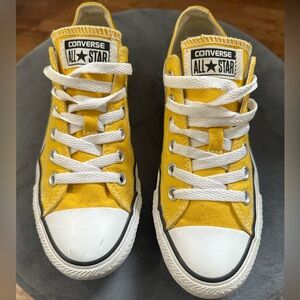 Yellow converse